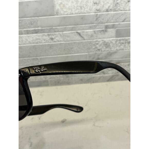 Rayban Shiny Black Wayfarer Men’s Sunglasses *FRAMES ONLY* 15+ Year Old Pair - Picture 2 of 6